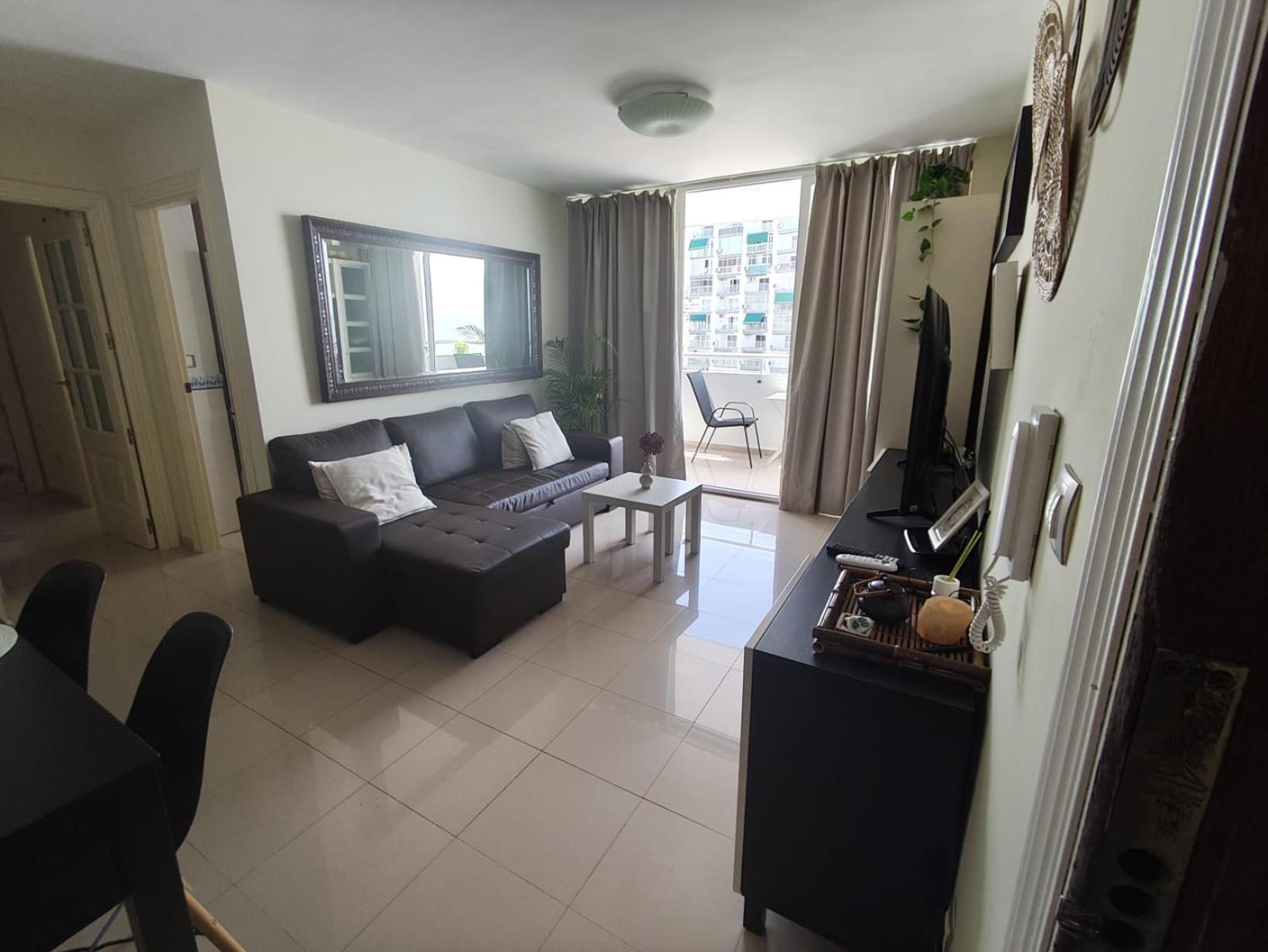 Frontal Al Mar Terraza Y Vistas Puerto Marina T46a2 Appartement *