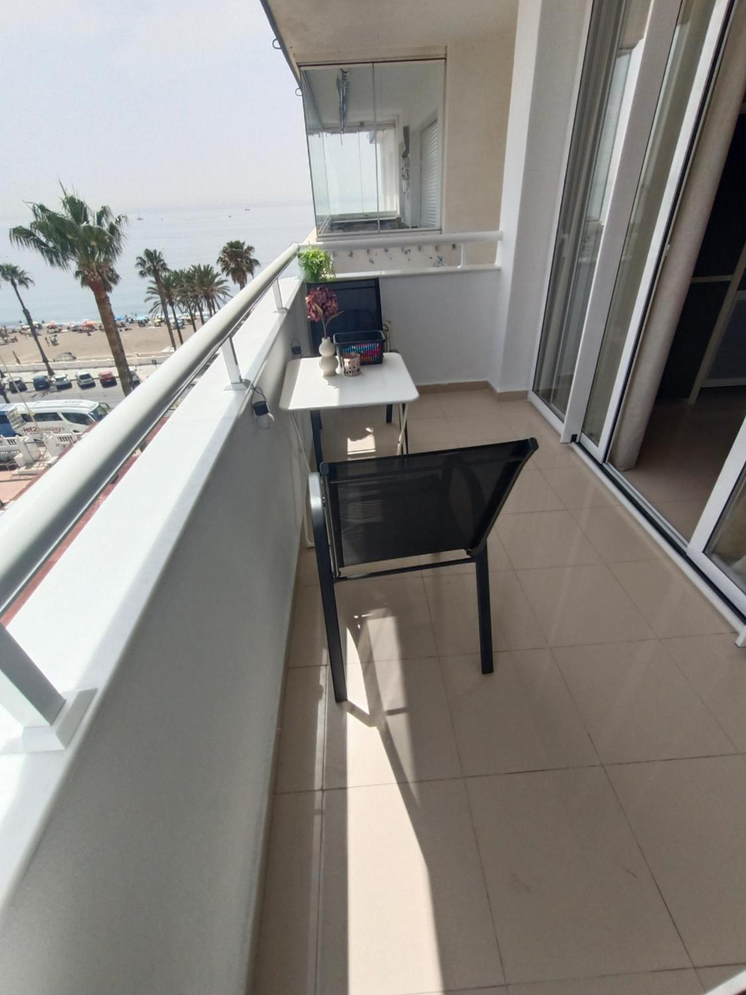 Frontal Al Mar Terraza Y Vistas Puerto Marina T46a2 Appartement