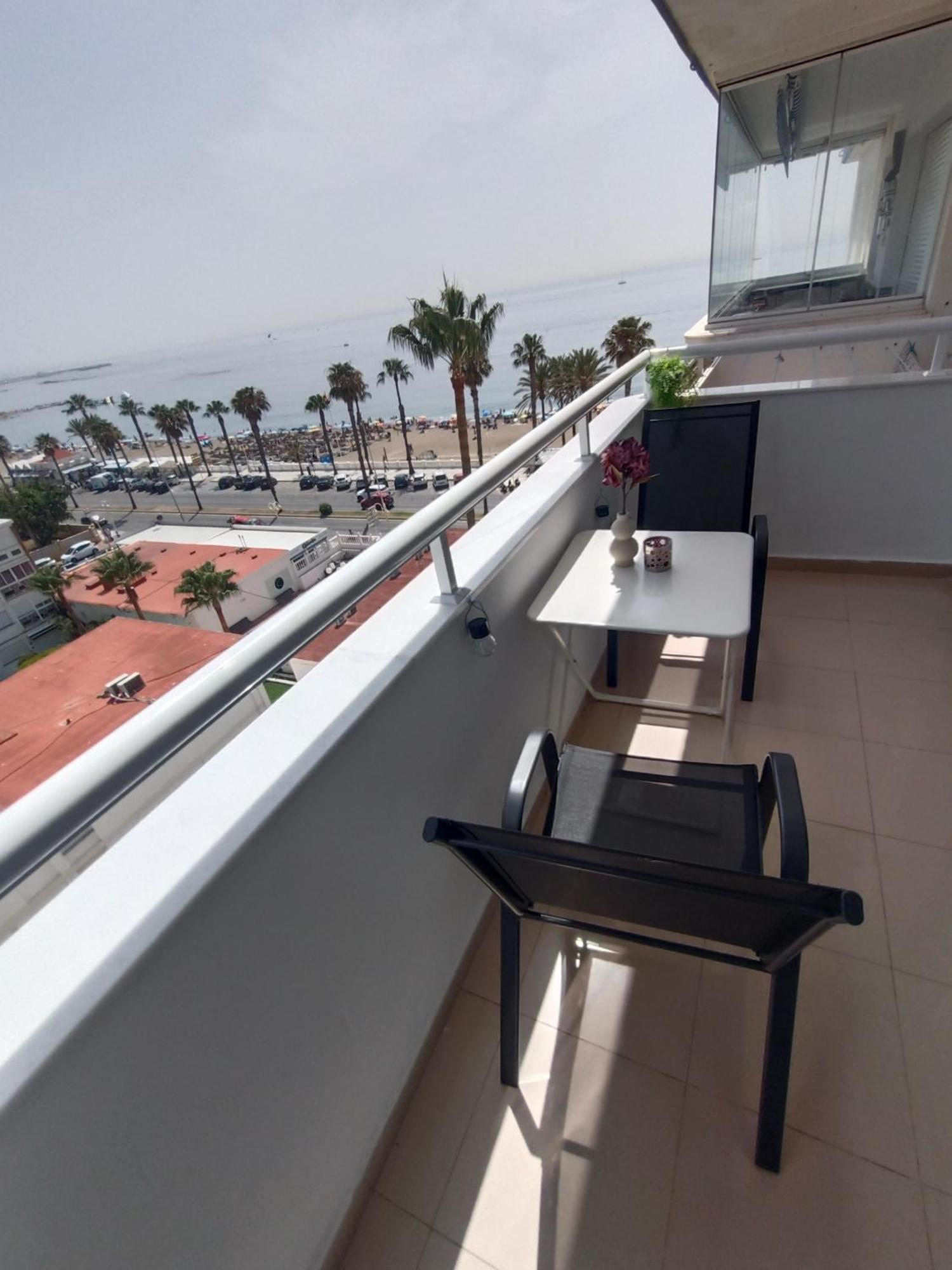 Frontal Al Mar Terraza Y Vistas Puerto Marina T46a2 Appartement *